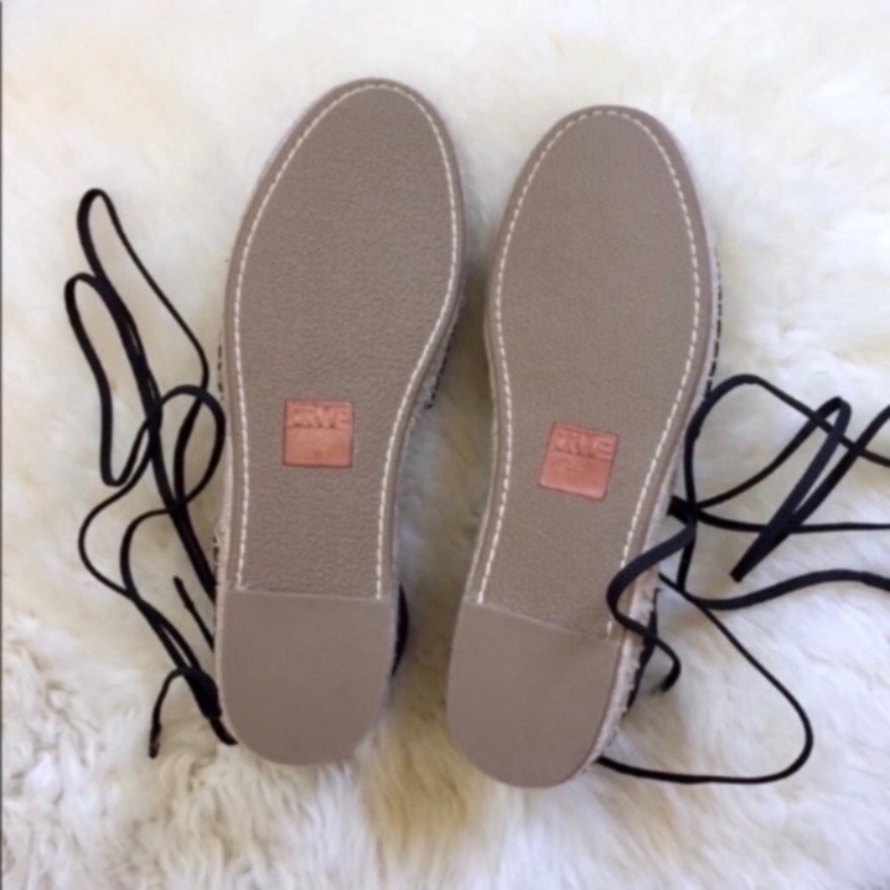 Frye Leo Perforated Ankle Wrap Leather Espadrilles - Picture 7 of 7